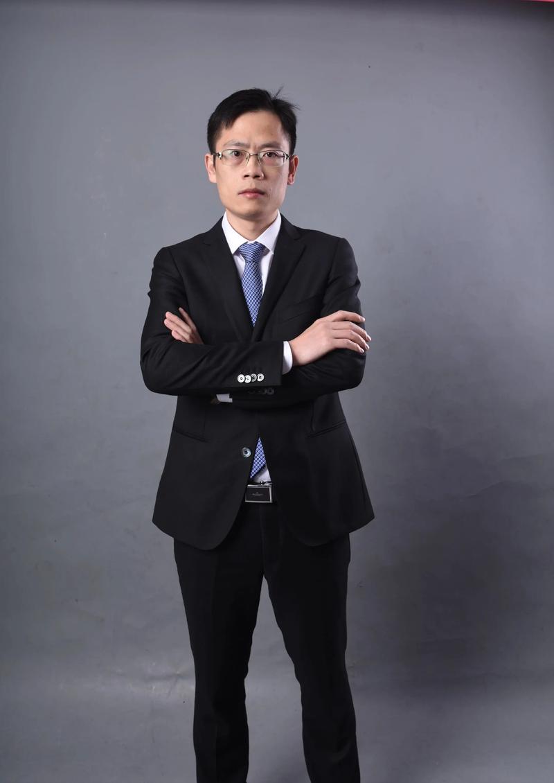邱鲁意 创始人 & 执行董事
